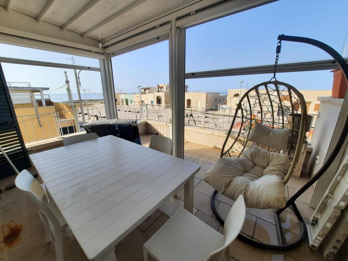 Casa Vacanze Illiria A Roca Vecchia Vicinissima Al Mare Exterior photo